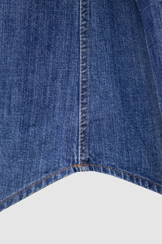 Close-up view of the Barbanera Carlito cloud blue denim shirt showcasing fabric texture, detailed stitching, and quality craftsmanship.