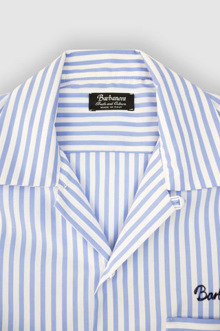Close-up of the collar on the Barbanera Earl bowling shirt in light blue with white stripes, showcasing the camp collar design and fabric texture.