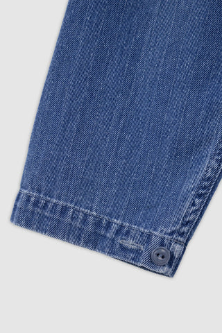 Close-up of the cuff detail on the Barbanera Jericho cloud blue overshirt, highlighting the textured fabric, stitching, and button closure.