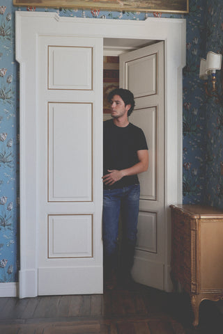 Lifestyle view of the Barbanera Lewis blue navy t-shirt showcasing the deep navy blue fabric, regular fit, and crew neck design.