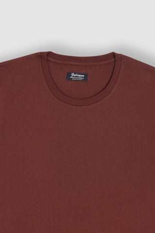 Close-up of the Barbanera Lewis dark red tee showing stitching around the neckline and fabric texture.