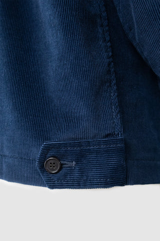 Detail of Barbanera Linus Heritage corduroy blue jacket horn button closure
