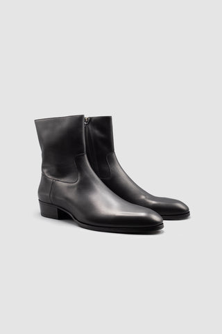 Cash Black Calf Leather Boots