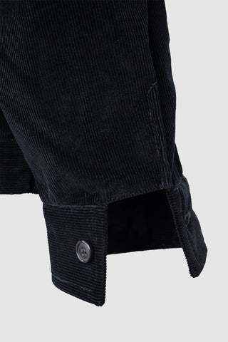 Detail view of Barbanera Linus Heritage black corduroy jacket opened cuff with horn button